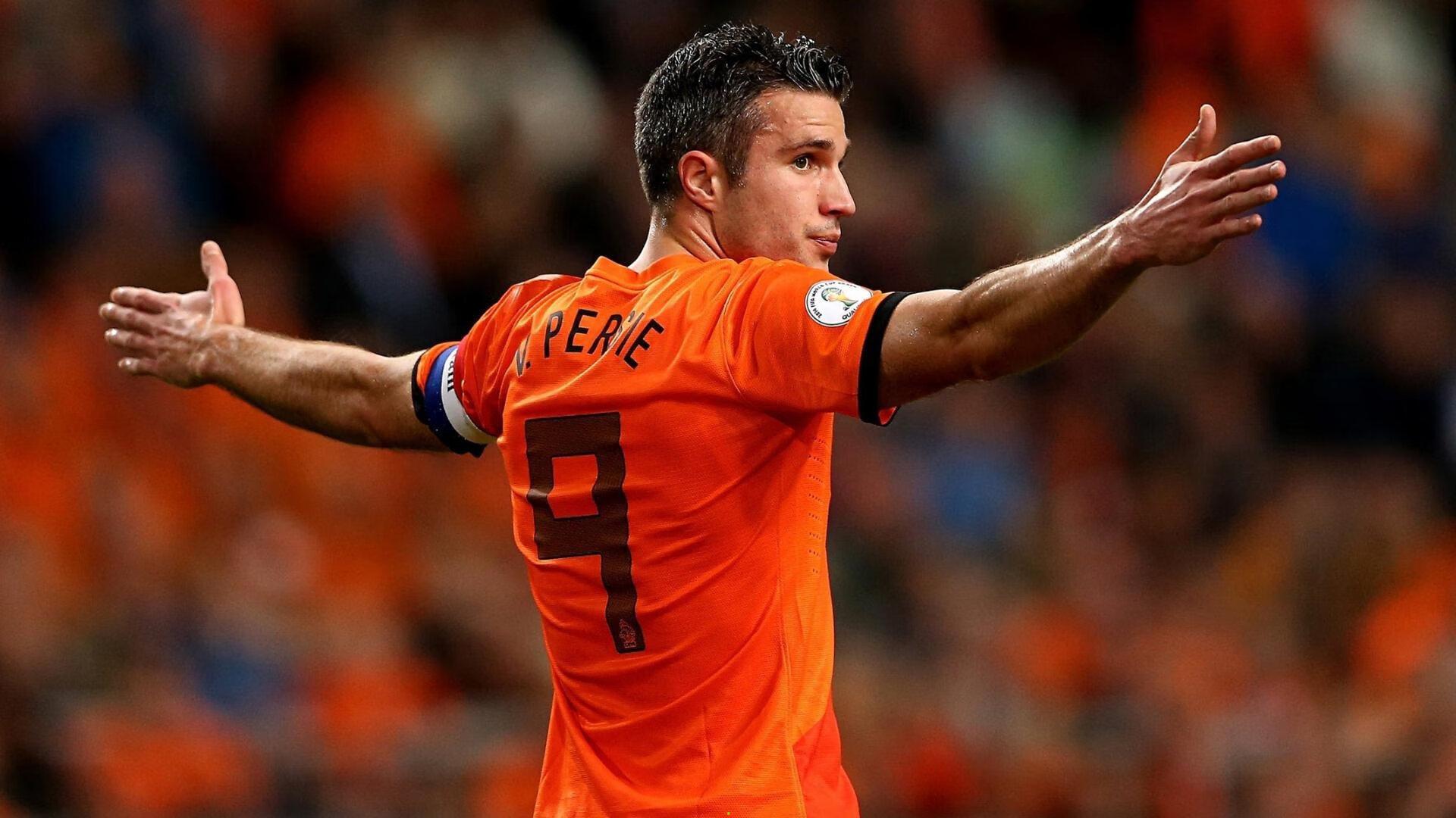 姆巴佩梅开二度助巴黎圣日耳曼逆转取胜 法甲争冠悬念再起